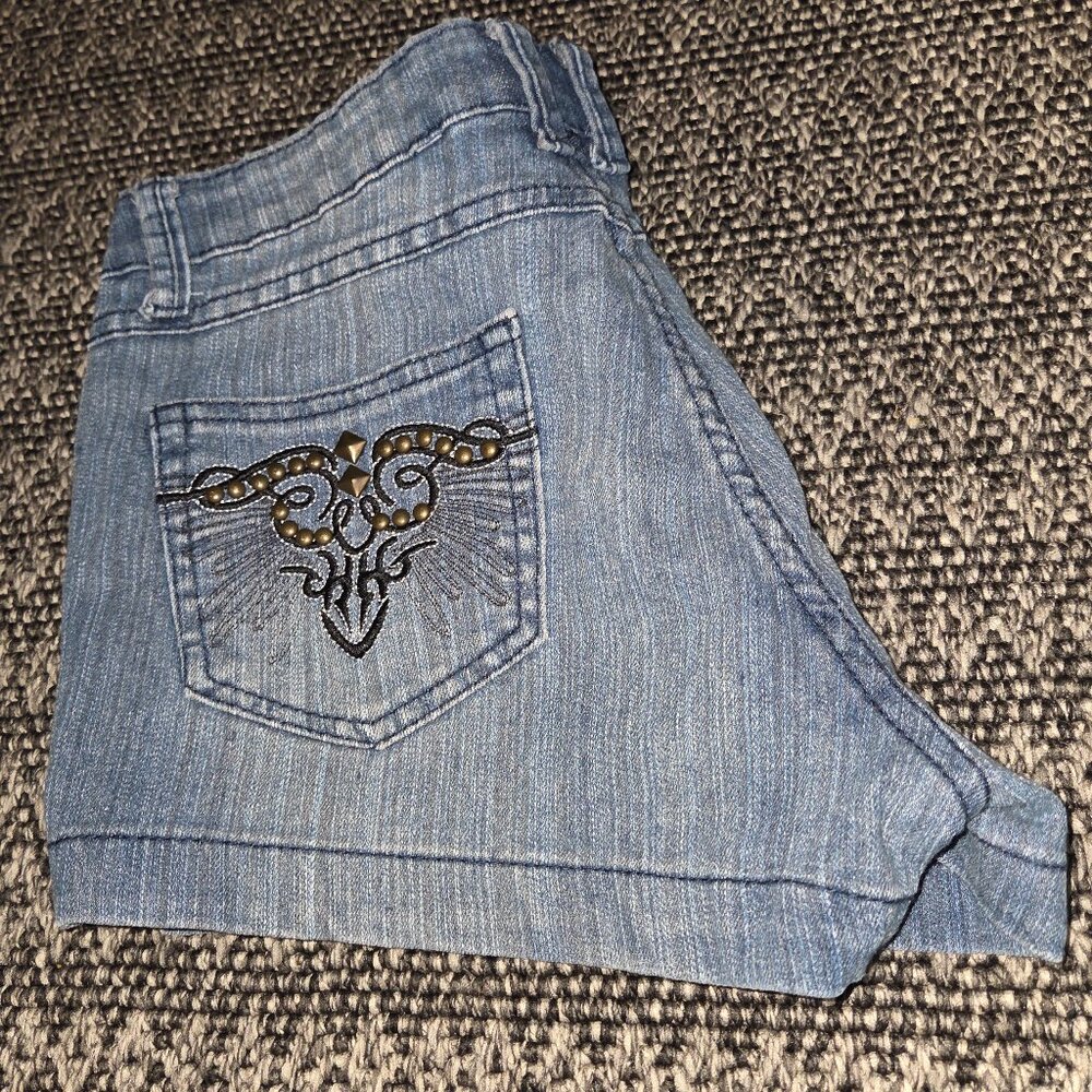 Free culture brand jeans